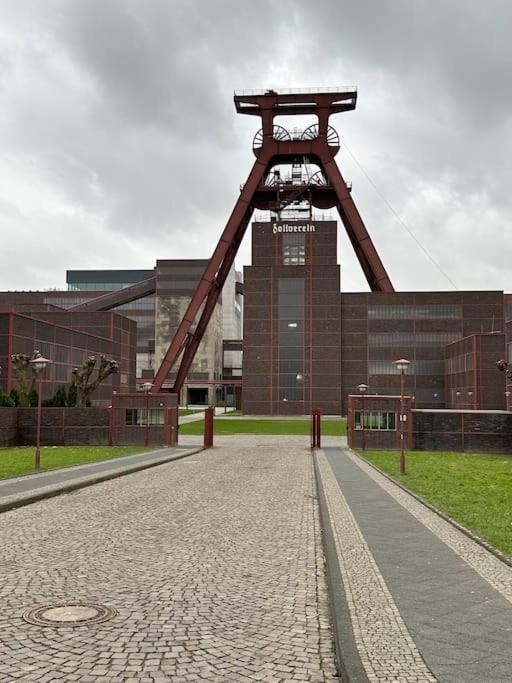 Nachbar Des Weltkulturerbes Zeche Zollverein! Ge1R Essen Exterior photo